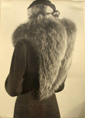 Ilse Bing, American, b. Germany, 1899-1990, Modèle-Schiaparelli, fur from the back, 1934, vinta…